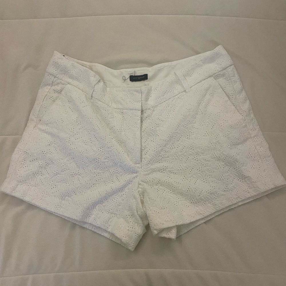Talbots White Bermuda Shorts Tailored Lightweight Design